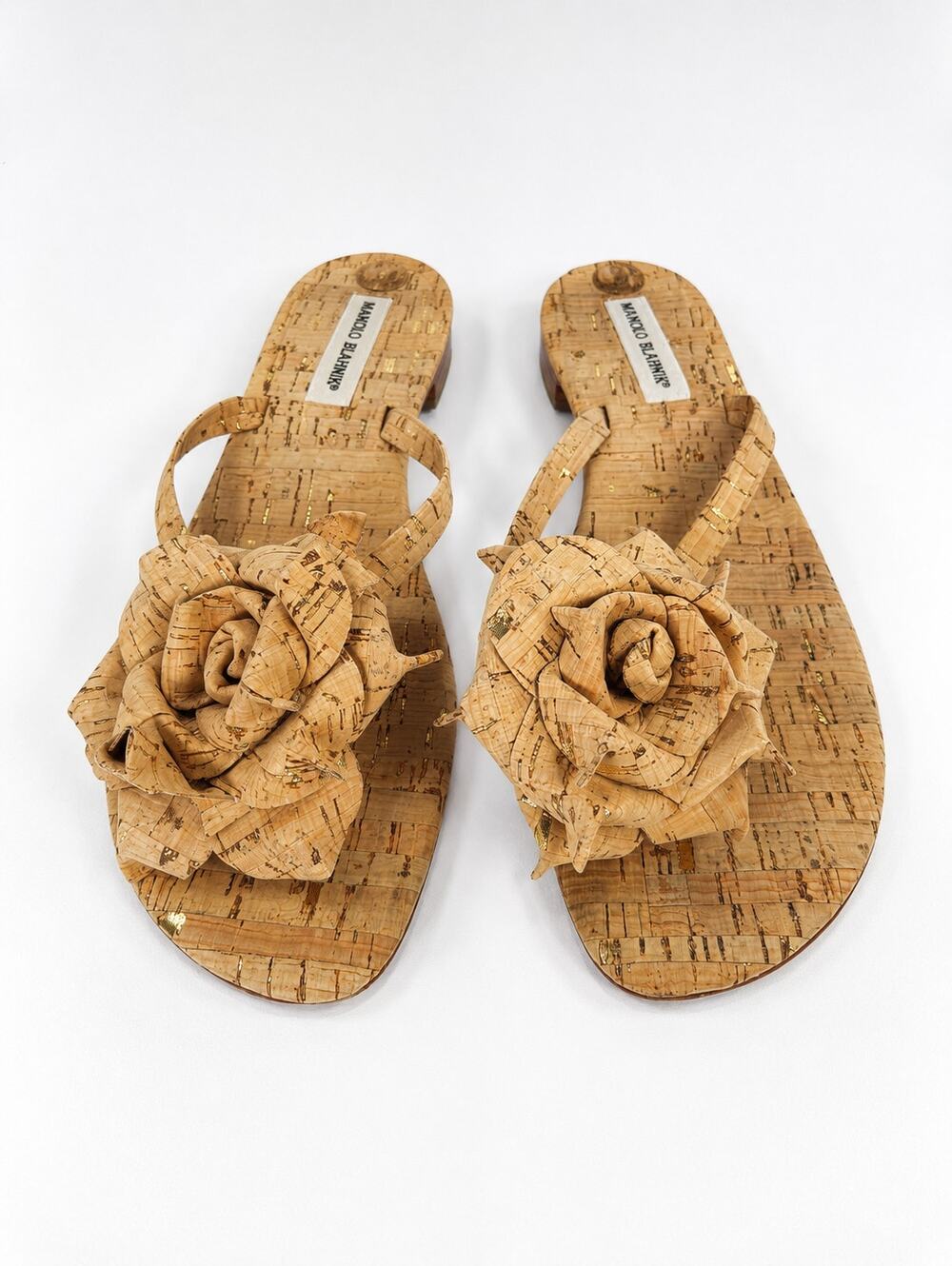Manolo Blahnik Cork Rose Thong Sandals Gold Fleck Floral 38.5 Rosette